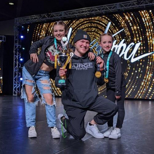 Cody with two intermediate female hip hop dancers